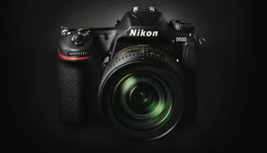 Nikon D500 公式にディスコン。次は、D850?